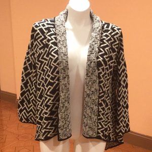 Forever21 open front cardigan geometric black & white design size L NWOT